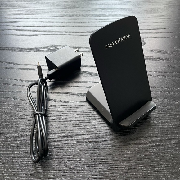 Seneo Other - Seneo Fast Wireless Charger & Quick Charge Adapter